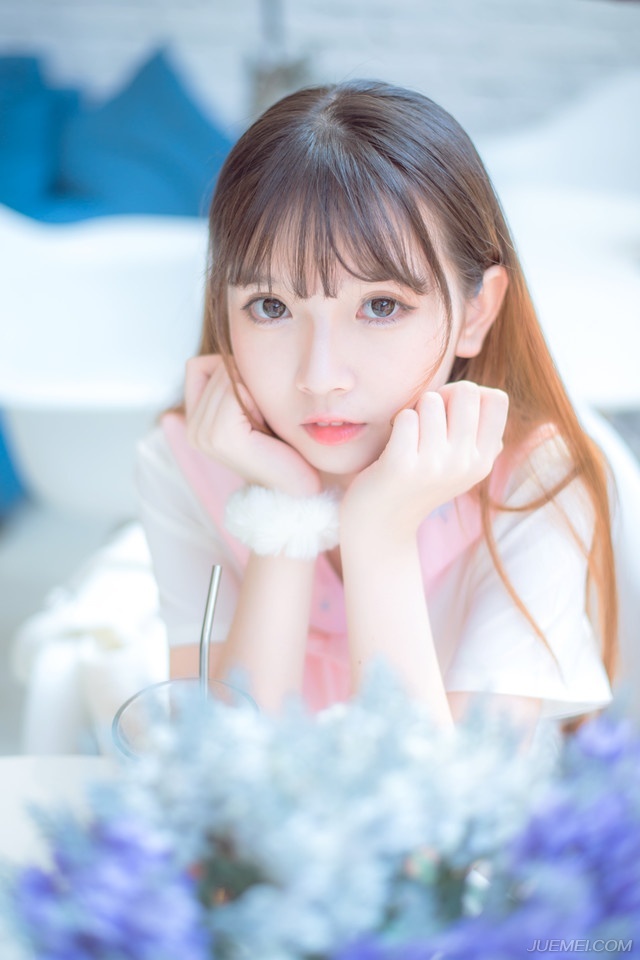 从前看脸蛋，如今重内涵[lizhigushicom]。